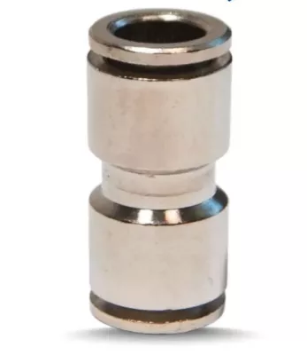 Фитинг соединитель для трубок D=10 мм металл (прямой)