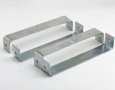 Кронштейн крепления рукомойки для авто