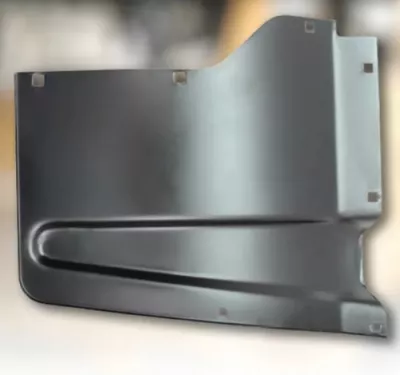 Щиток грязевой правый 5320-8403276