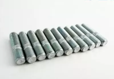 Шпилька М 12 х18х55 (на полуось 4310 направляющая)  г. Белебей (10 шт)