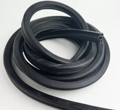 Уплотнитель проема двери / БРТ 5320-6107062-20